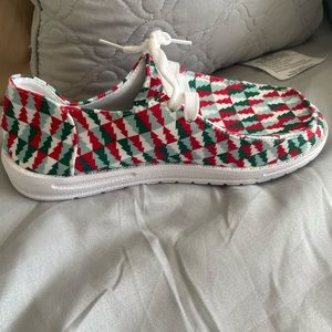 Christmas tree shoes